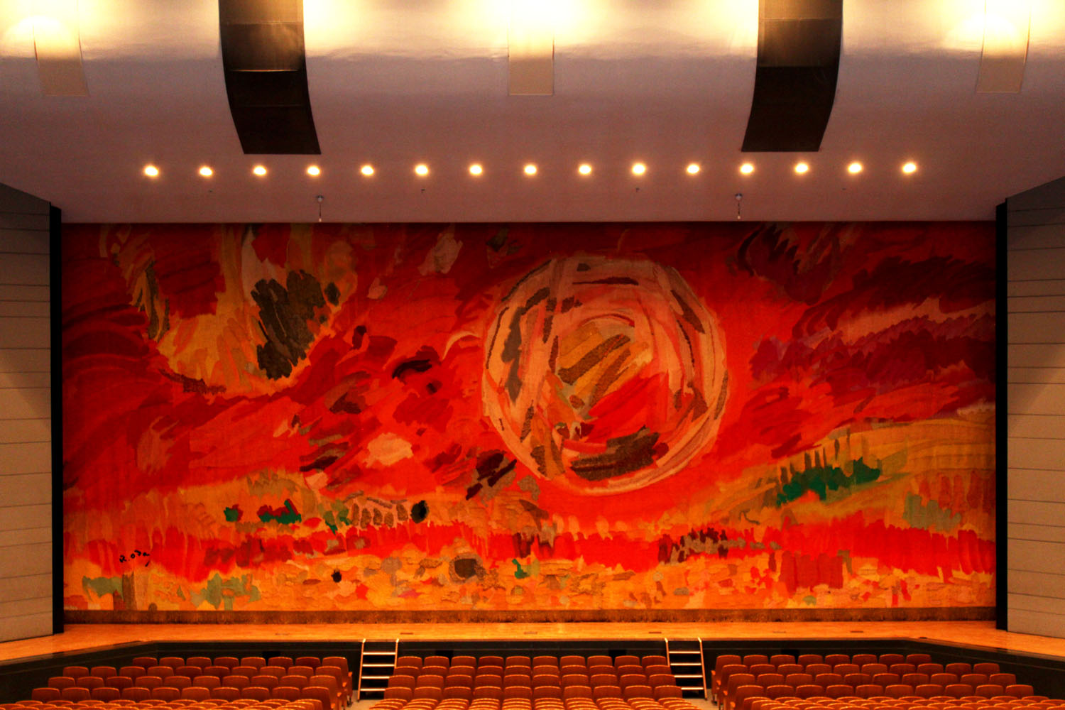 姫路市文化センター大ホールの緞帳